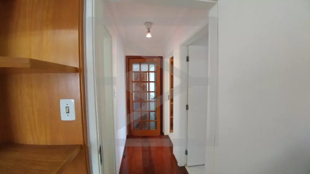 Apartamento para alugar com 3 quartos, 115m² - Foto 2