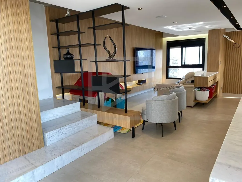Apartamento, 3 quartos, 215 m² - Foto 2