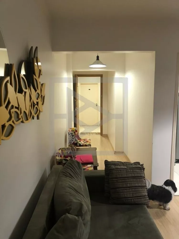 Apartamento à venda com 3 quartos, 96m² - Foto 2