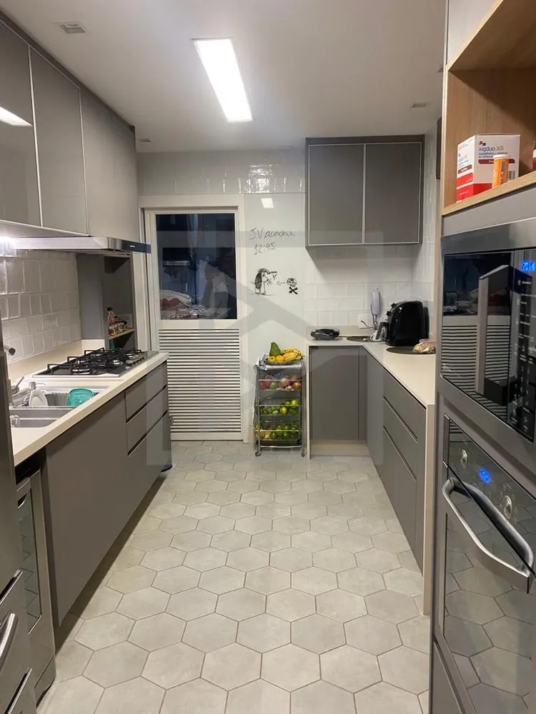 Apartamento, 3 quartos, 236 m² - Foto 4