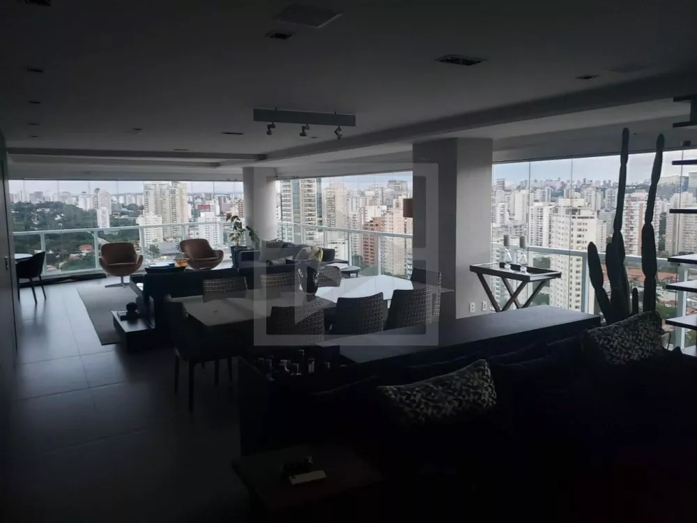 Apartamento à venda com 3 quartos, 219m² - Foto 6