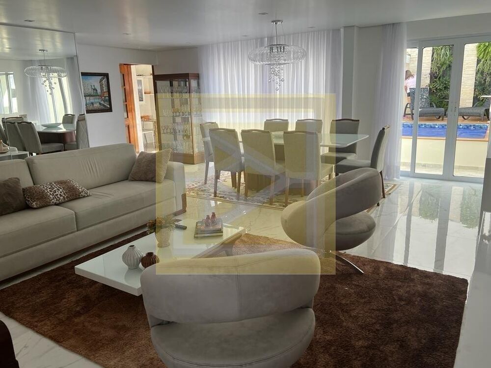 Casa, 4 quartos, 260 m² - Foto 1