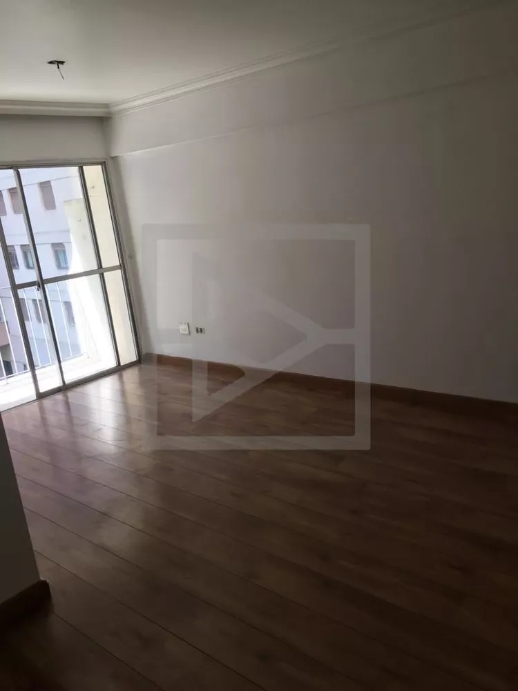 Apartamento à venda com 2 quartos, 63m² - Foto 1