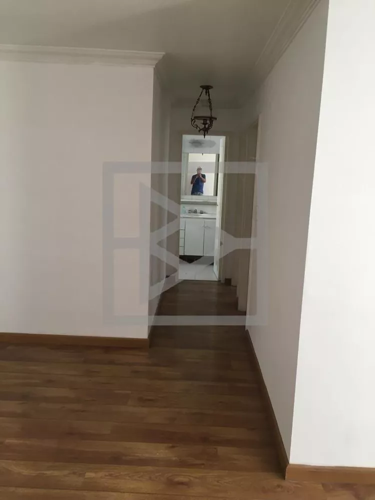 Apartamento à venda com 2 quartos, 63m² - Foto 2