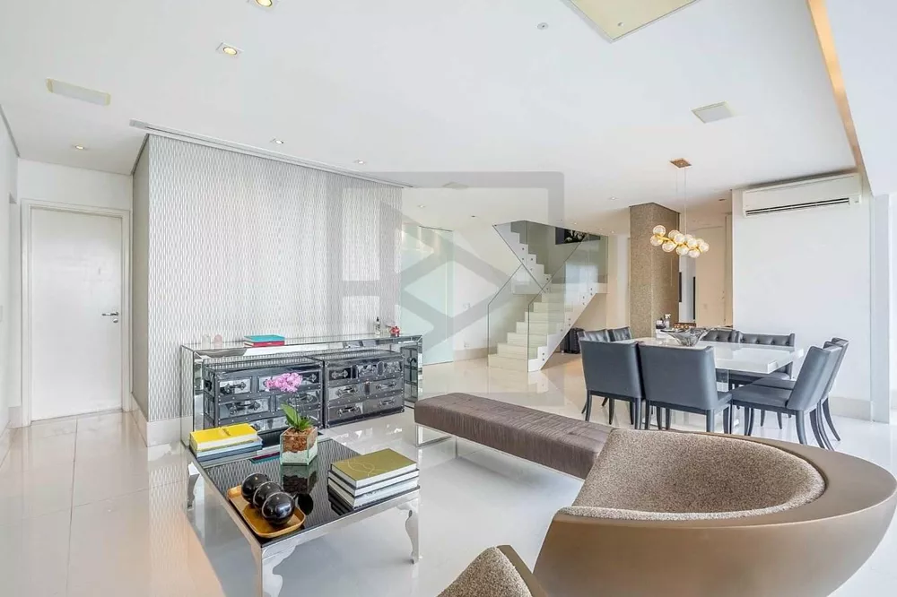 Cobertura, 4 quartos, 366 m² - Foto 1