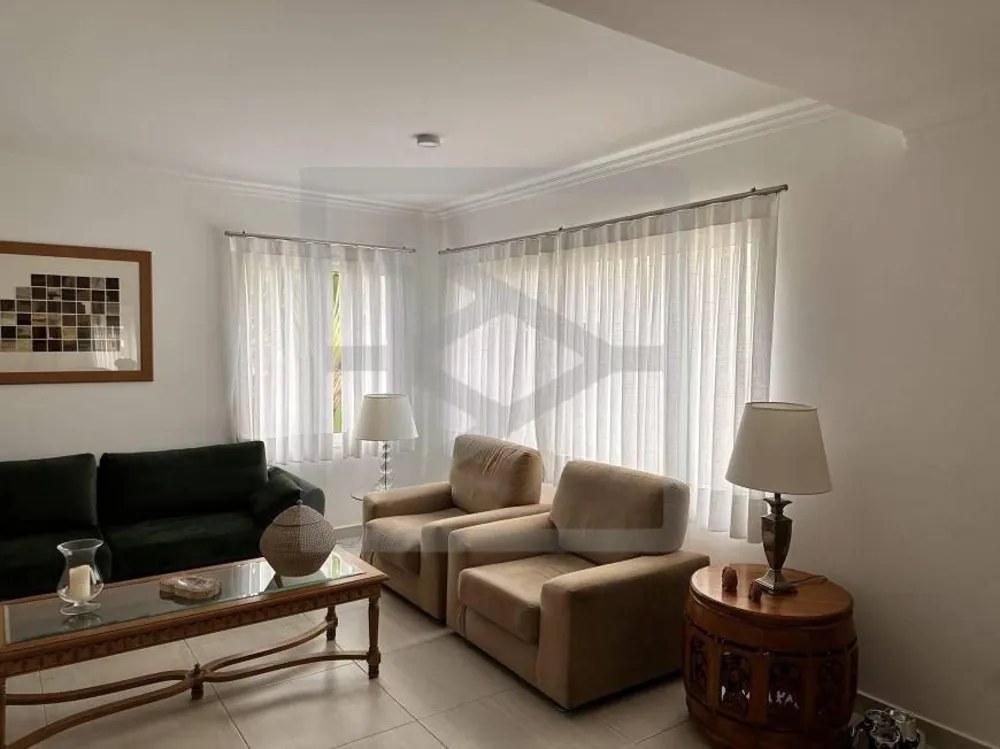 Casa, 3 quartos, 213 m² - Foto 2