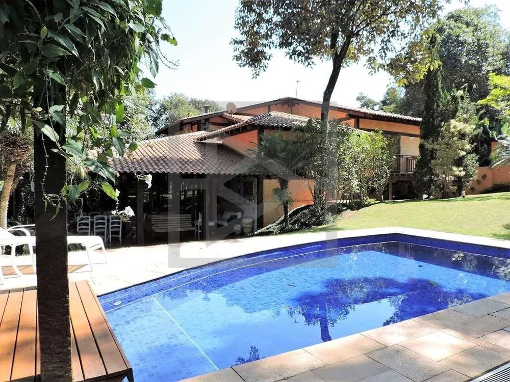 Casa de Condomínio à venda com 4 quartos, 467m² - Foto 1