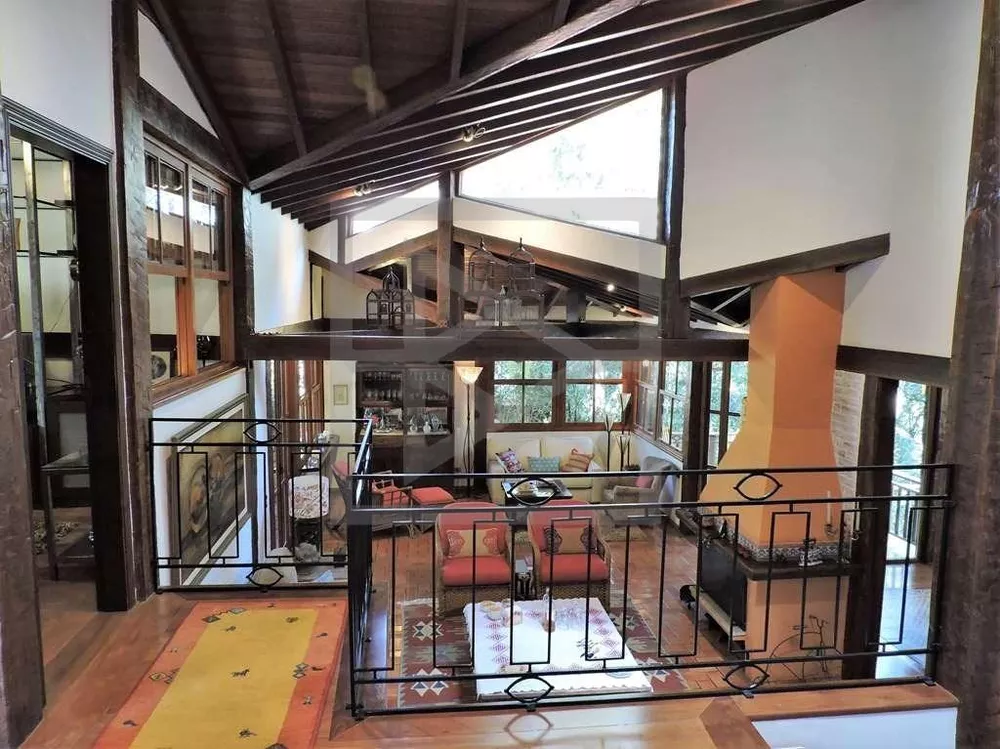 Casa de Condomínio à venda com 4 quartos, 467m² - Foto 2