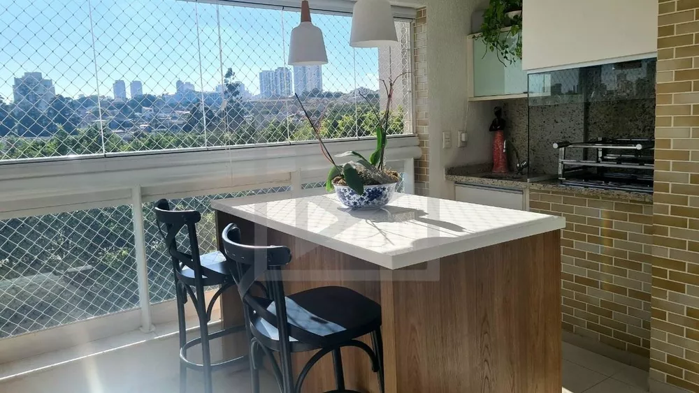 Apartamento à venda com 3 quartos, 135m² - Foto 4