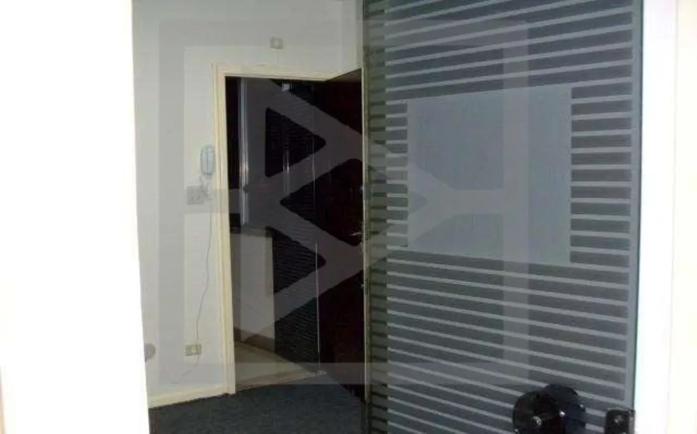 Apartamento à venda com 2 quartos, 70m² - Foto 3