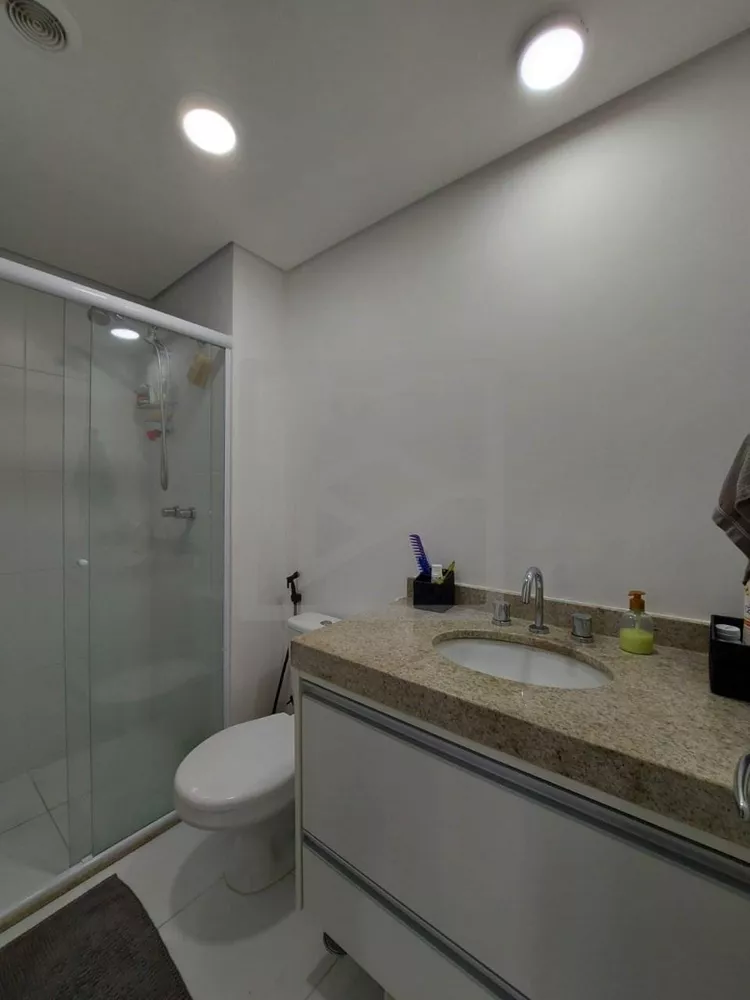 Apartamento à venda com 2 quartos, 62m² - Foto 10