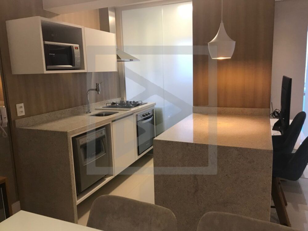 Apartamento para alugar com 3 quartos, 175m² - Foto 1