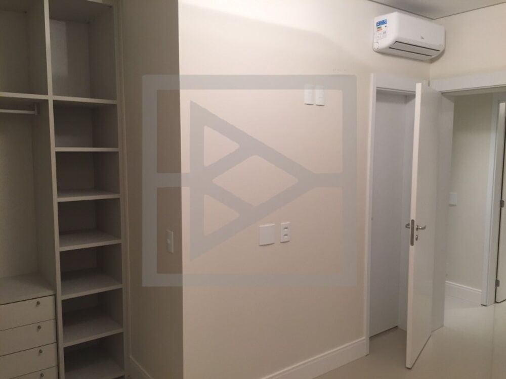 Apartamento para alugar com 3 quartos, 175m² - Foto 7