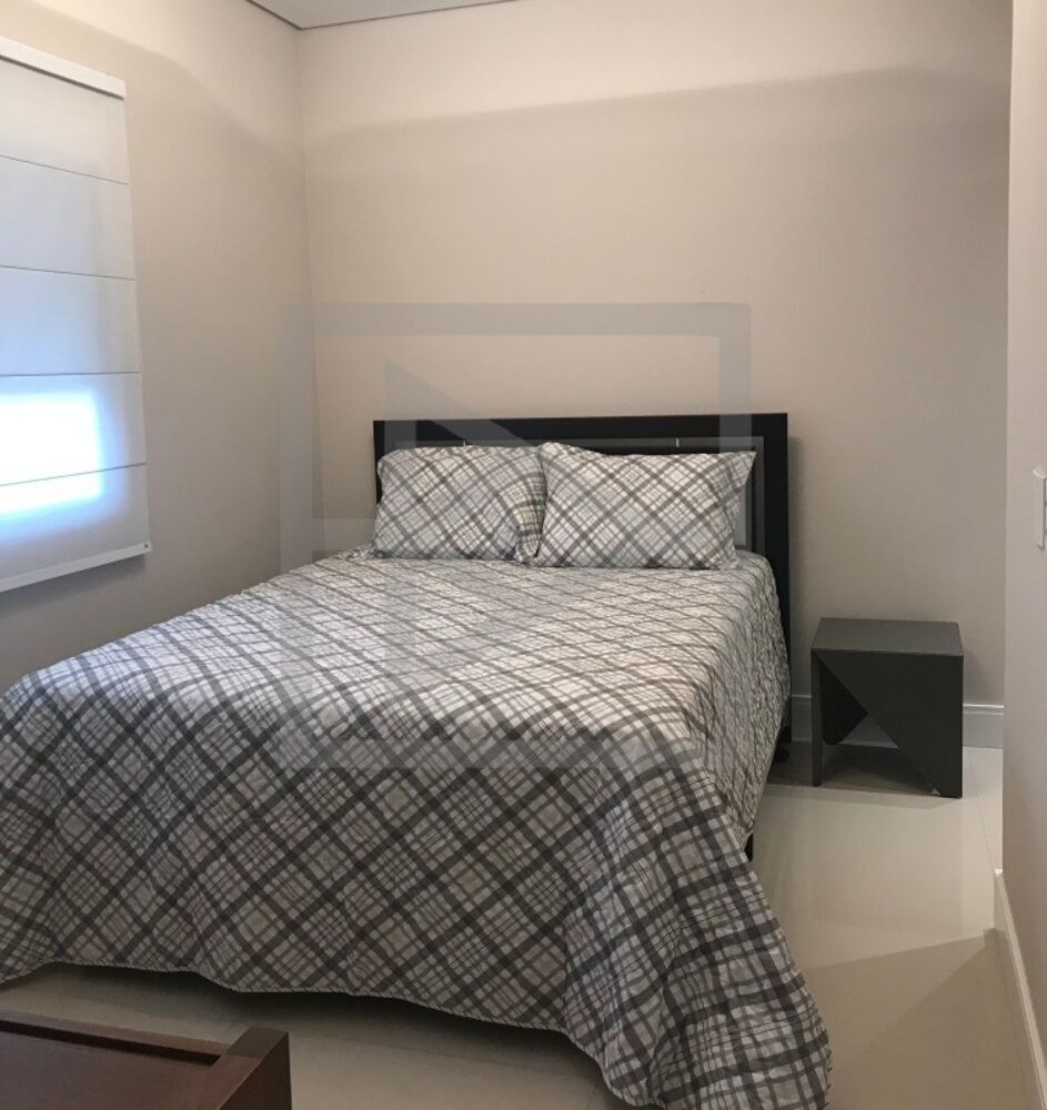 Apartamento para alugar com 3 quartos, 175m² - Foto 8