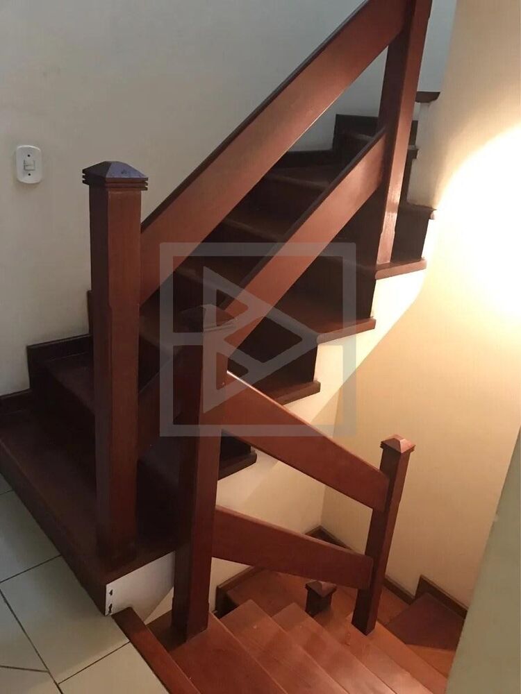 Casa à venda com 3 quartos, 220m² - Foto 5