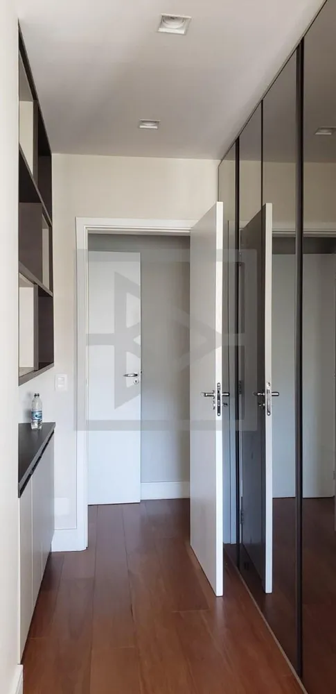 Apartamento, 3 quartos, 137 m² - Foto 1