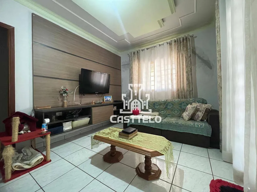 Casa, 3 quartos, 196 m² - Foto 4