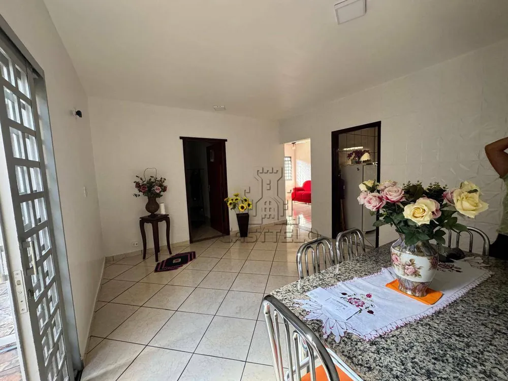Casa, 5 quartos, 280 m² - Foto 1