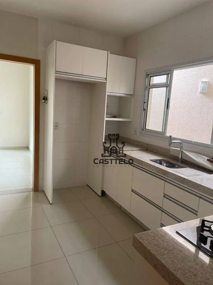 Casa, 4 quartos, 270 m² - Foto 9
