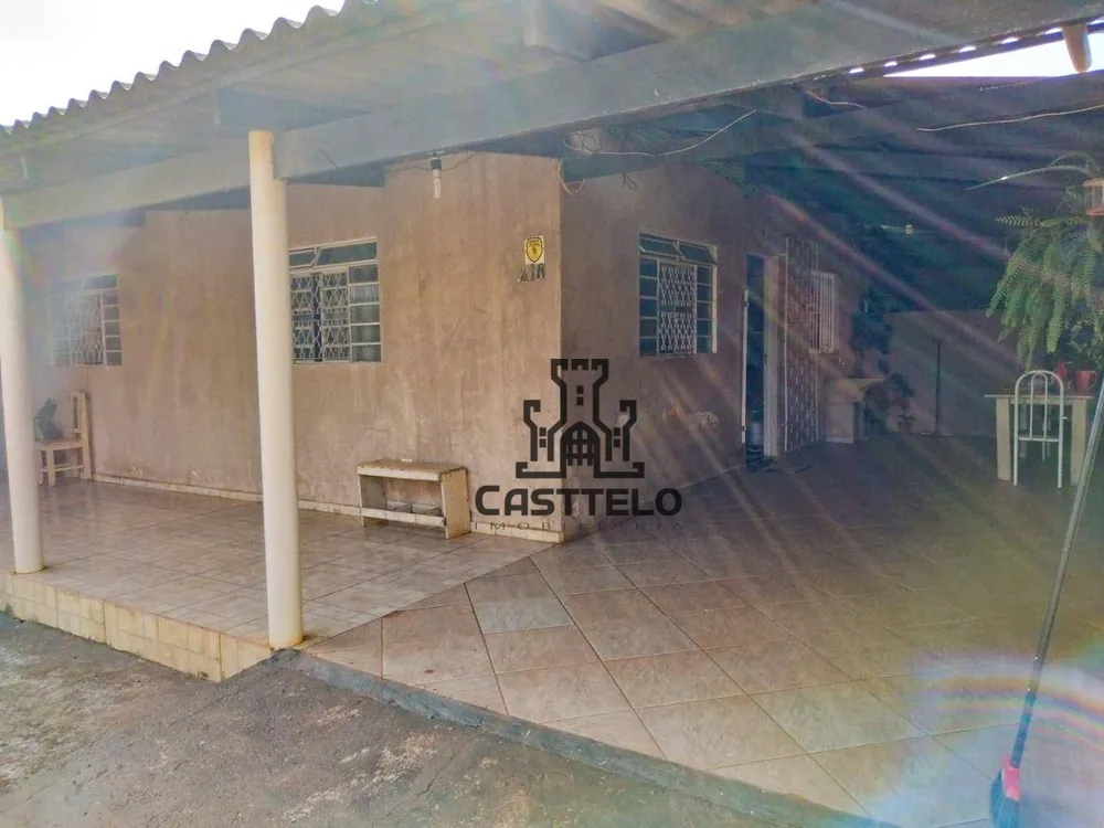 Casa, 3 quartos, 81 m² - Foto 2