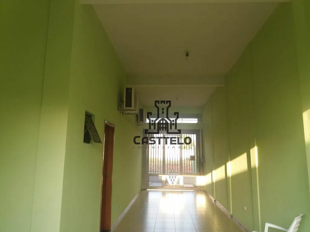 Sobrado, 3 quartos, 266 m² - Foto 2