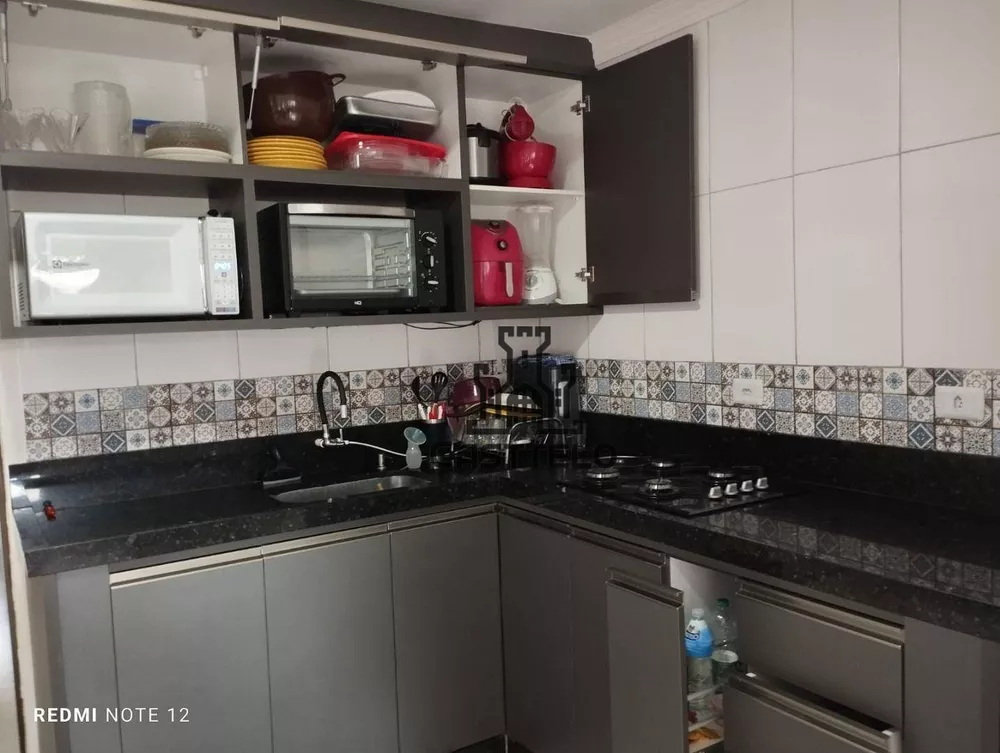 Casa à venda com 3 quartos, 100m² - Foto 1