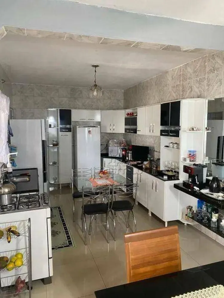 Casa, 3 quartos, 220 m² - Foto 4