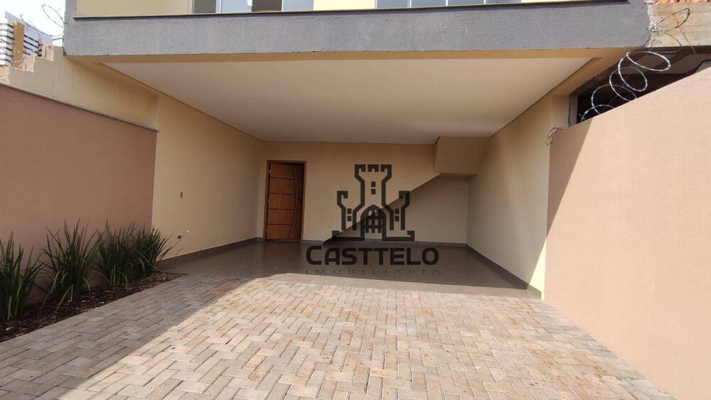 Casa, 3 quartos, 128 m² - Foto 2