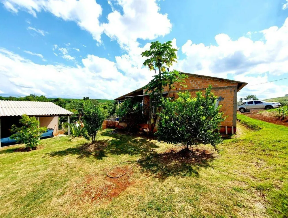 Chácara, 4 quartos, 1000 m² - Foto 1