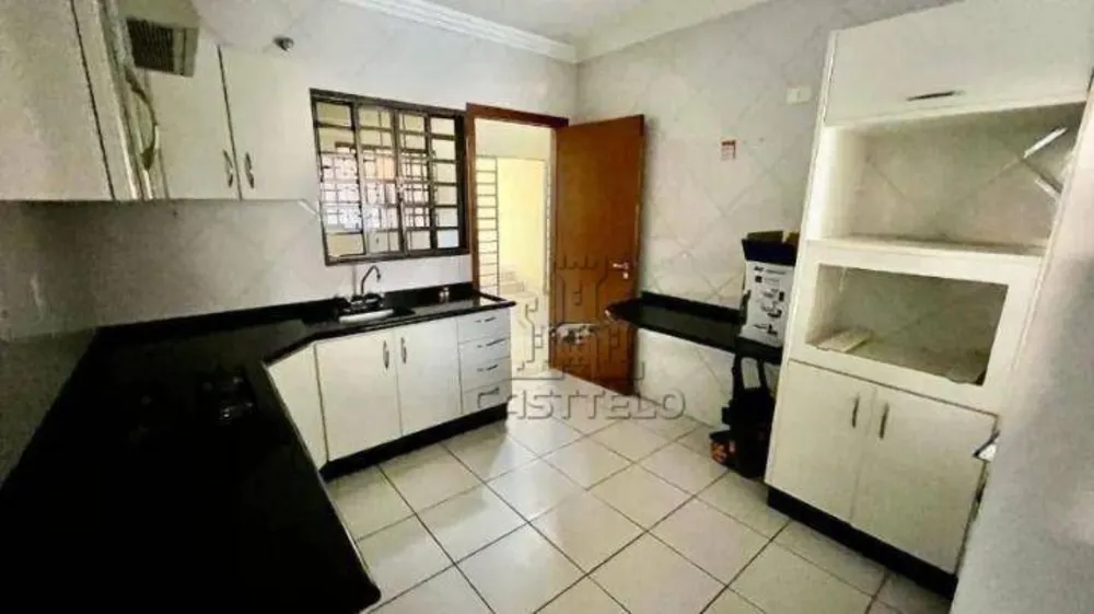 Casa, 3 quartos, 179 m² - Foto 3