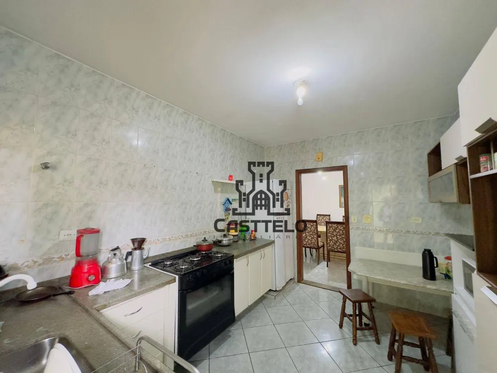 Casa, 4 quartos, 270 m² - Foto 6