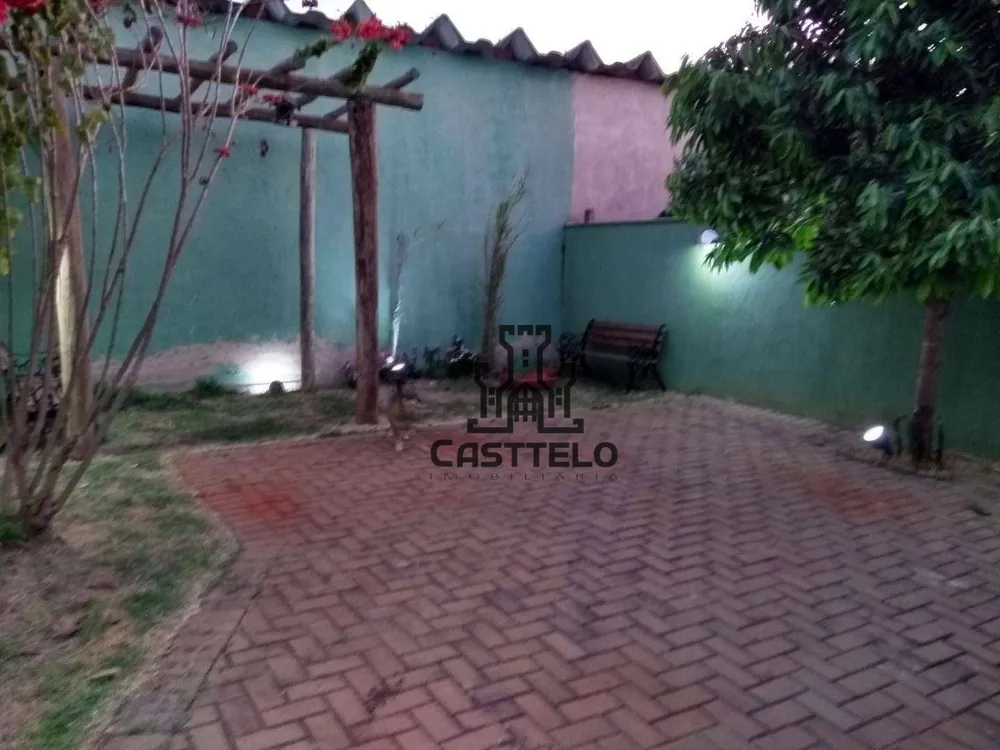 Sobrado, 2 quartos, 252 m² - Foto 2