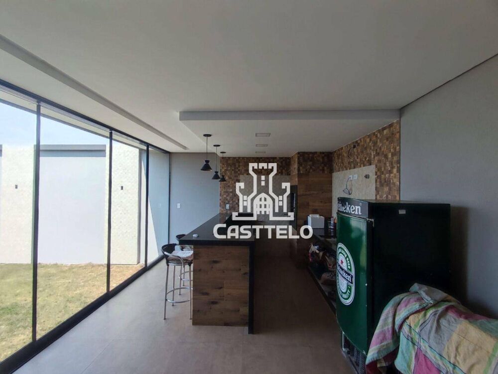 Casa à venda com 3 quartos, 200m² - Foto 5