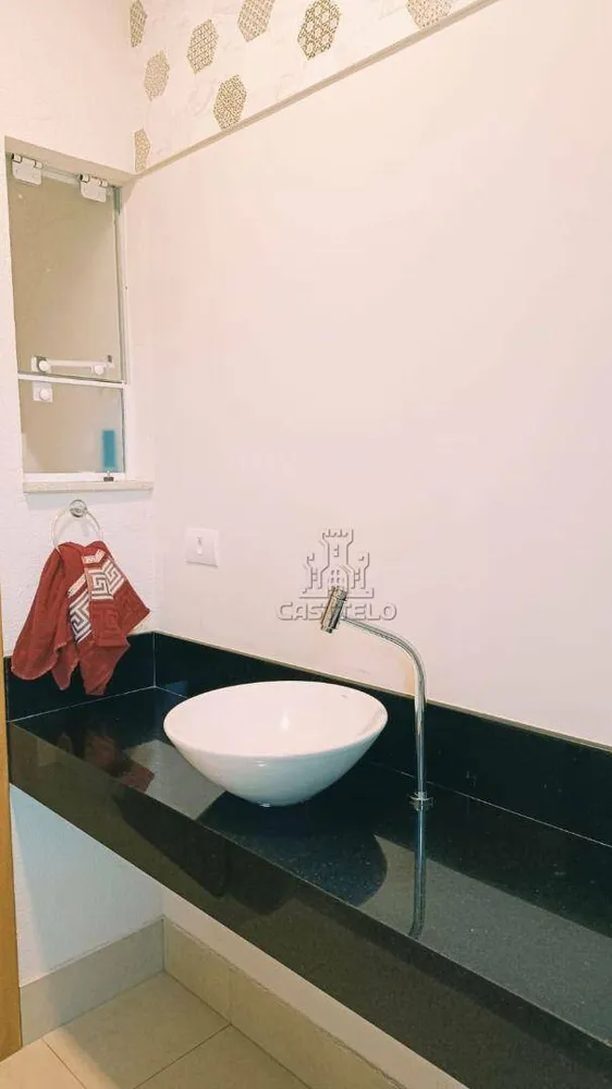 Sobrado, 5 quartos, 268 m² - Foto 2