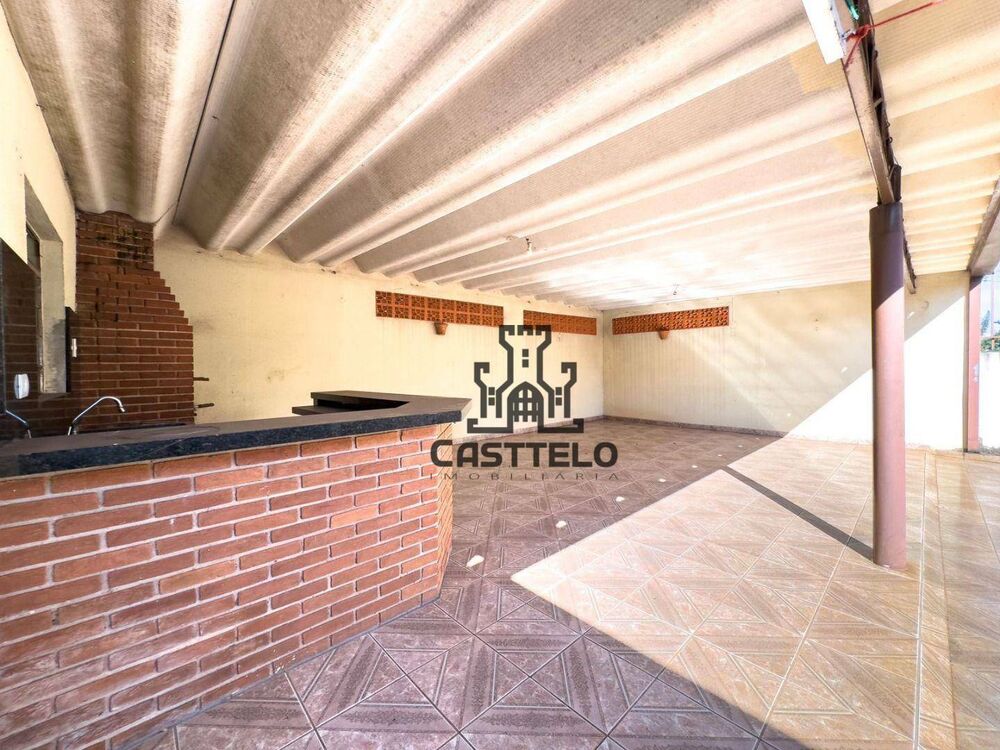 Casa à venda com 4 quartos, 220m² - Foto 12