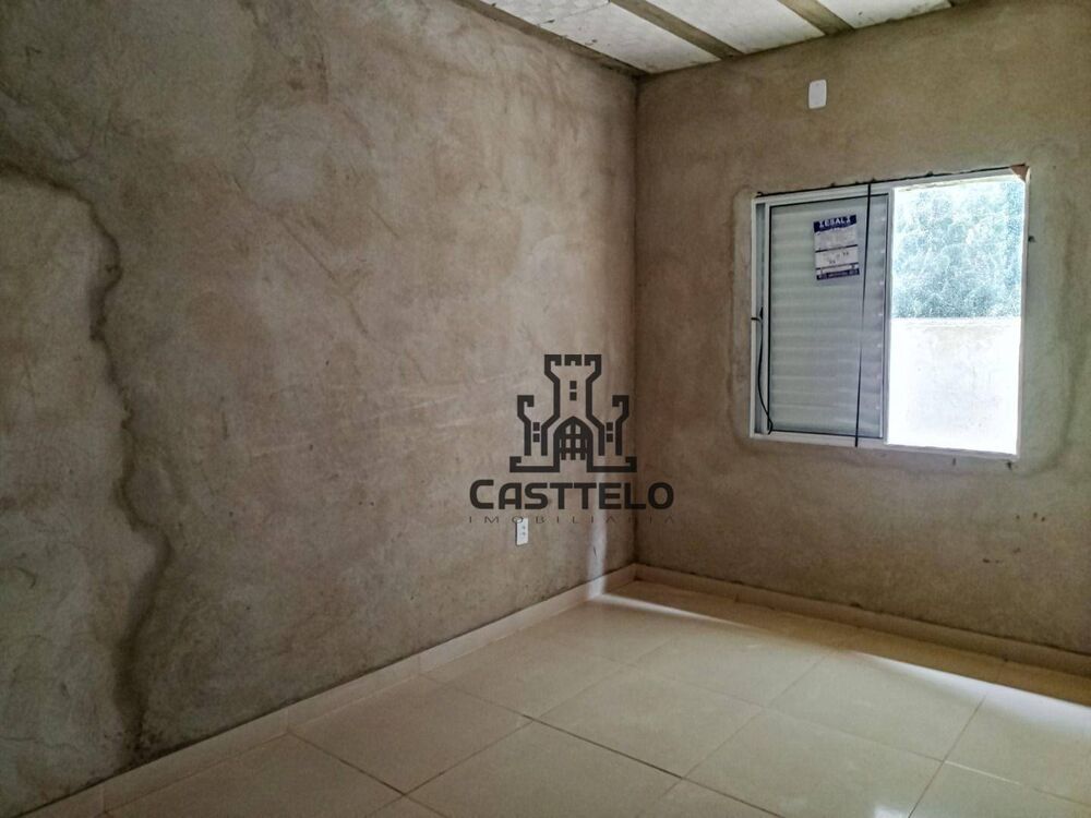 Casa à venda com 3 quartos, 106m² - Foto 3