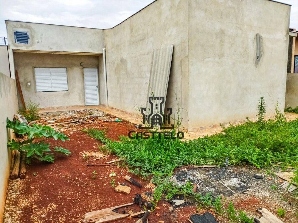 Casa à venda com 3 quartos, 106m² - Foto 4