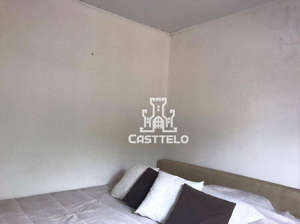 Casa à venda com 2 quartos, 70m² - Foto 3