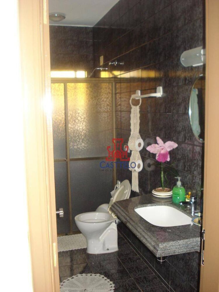 Casa, 9 quartos, 286 m² - Foto 3