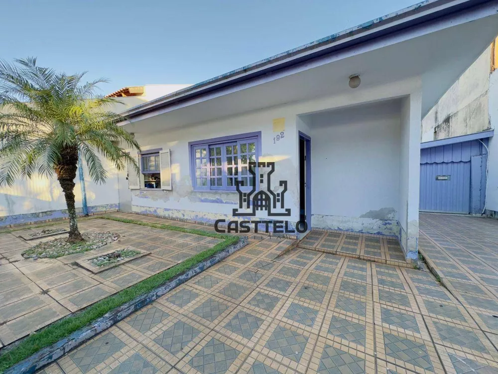 Casa, 3 quartos, 190 m² - Foto 2