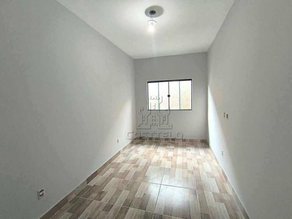 Casa à venda com 3 quartos, 220m² - Foto 3