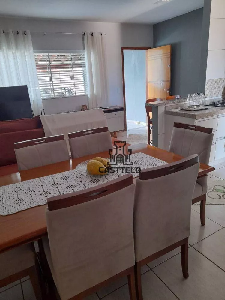 Casa à venda com 2 quartos, 250M2 - Foto 4