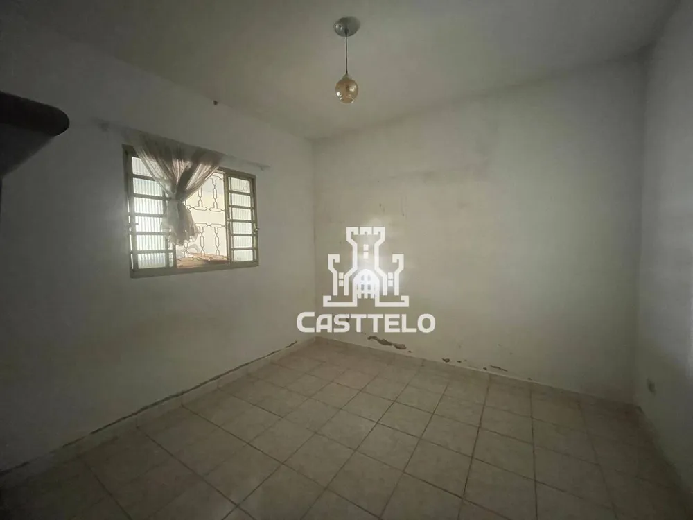 Casa, 3 quartos, 200 m² - Foto 2