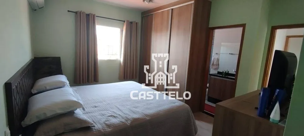 Sobrado, 8 quartos, 270 m² - Foto 4