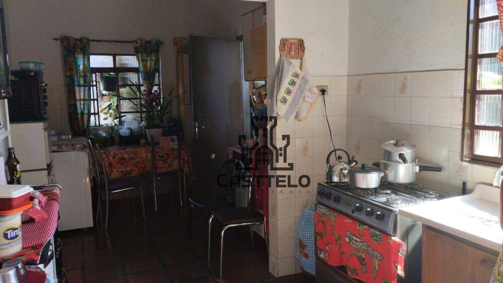 Casa, 6 quartos, 195 m² - Foto 7