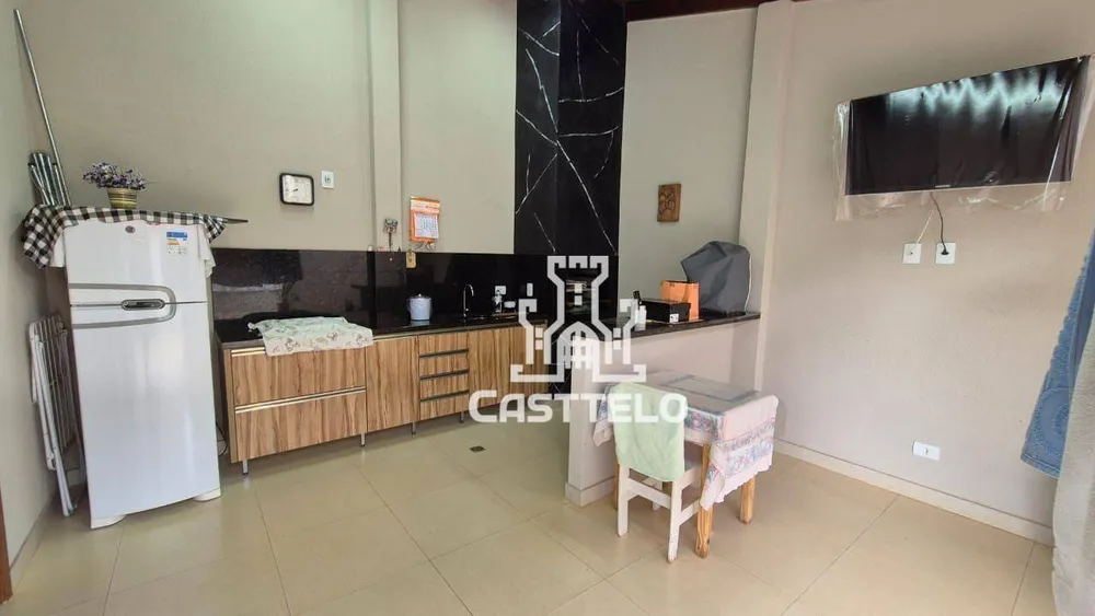Sobrado, 3 quartos, 180 m² - Foto 1