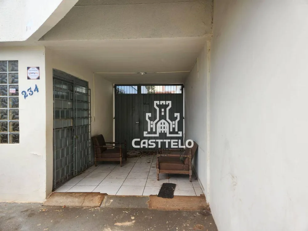 Casa, 5 quartos, 183 m² - Foto 2