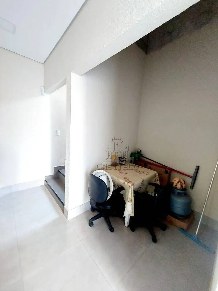 Sobrado, 3 quartos, 350 m² - Foto 2