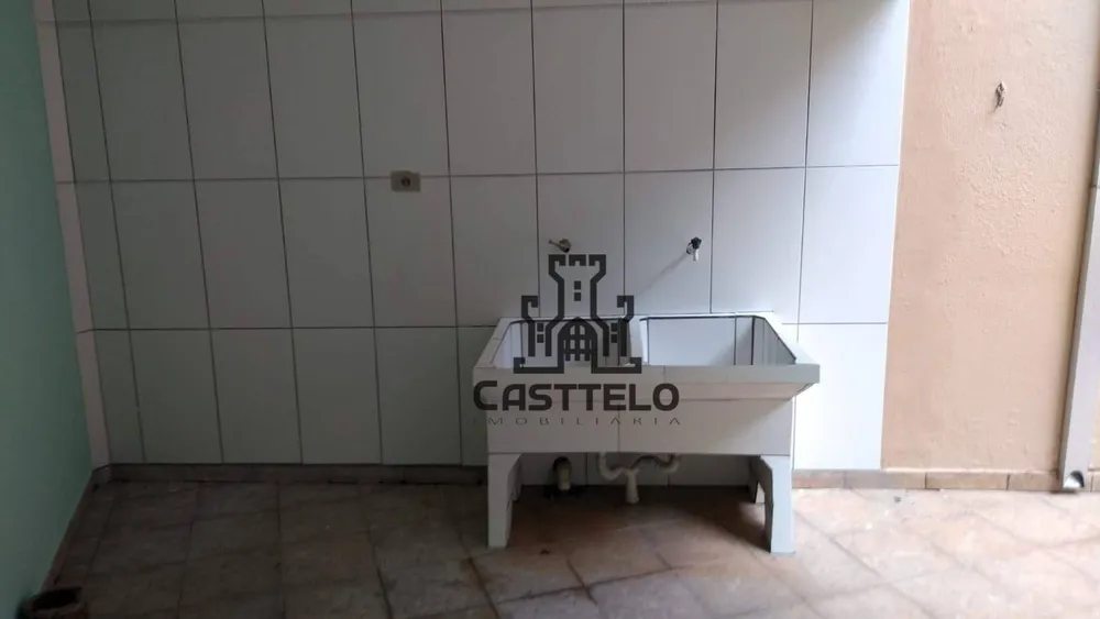 Casa, 4 quartos, 270 m² - Foto 2