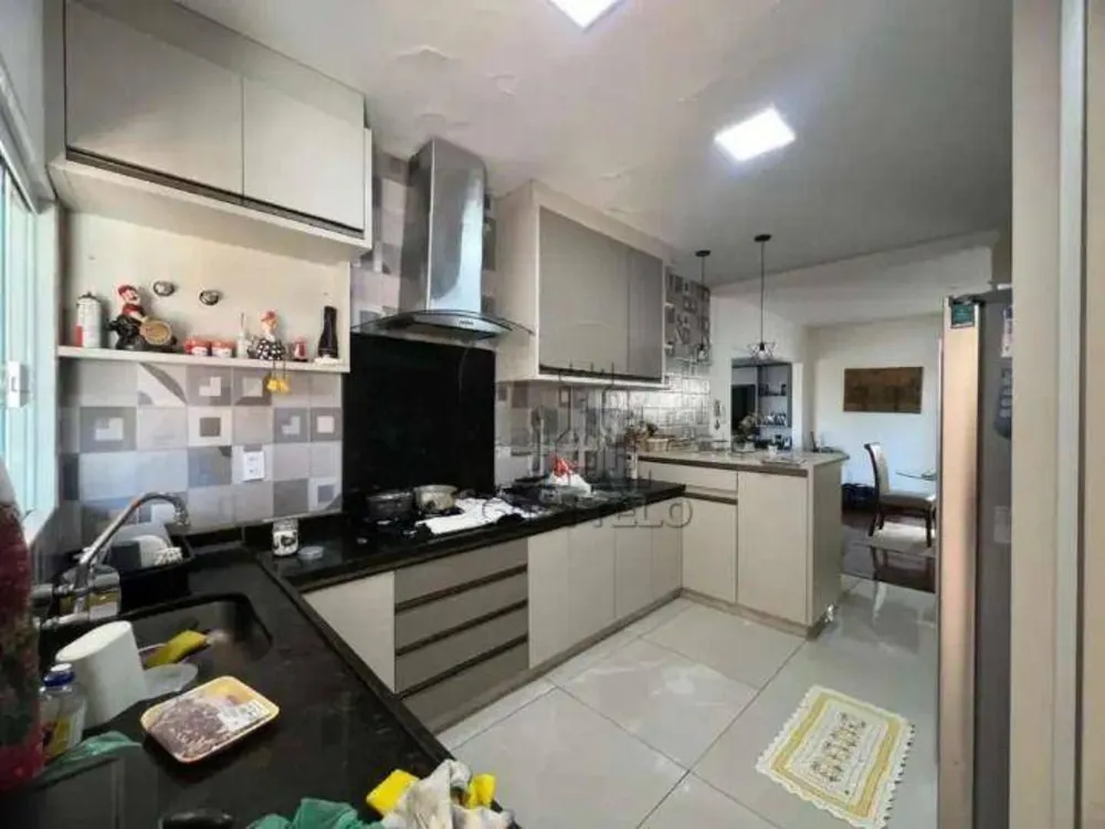 Casa, 3 quartos, 248 m² - Foto 4